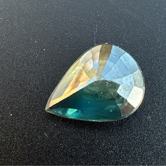 0.96 Carats Natural Sapphire Fine Grade - Picture 12 of 17